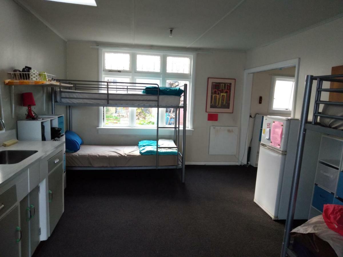 Jack'S Backpackers Hostel เบลนิม ภายนอก รูปภาพ