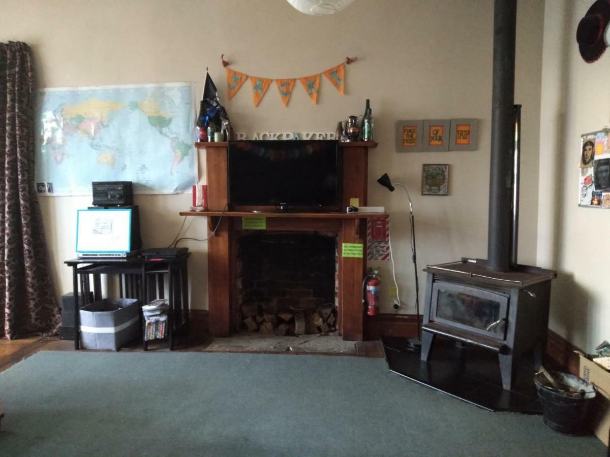Jack'S Backpackers Hostel เบลนิม ภายนอก รูปภาพ